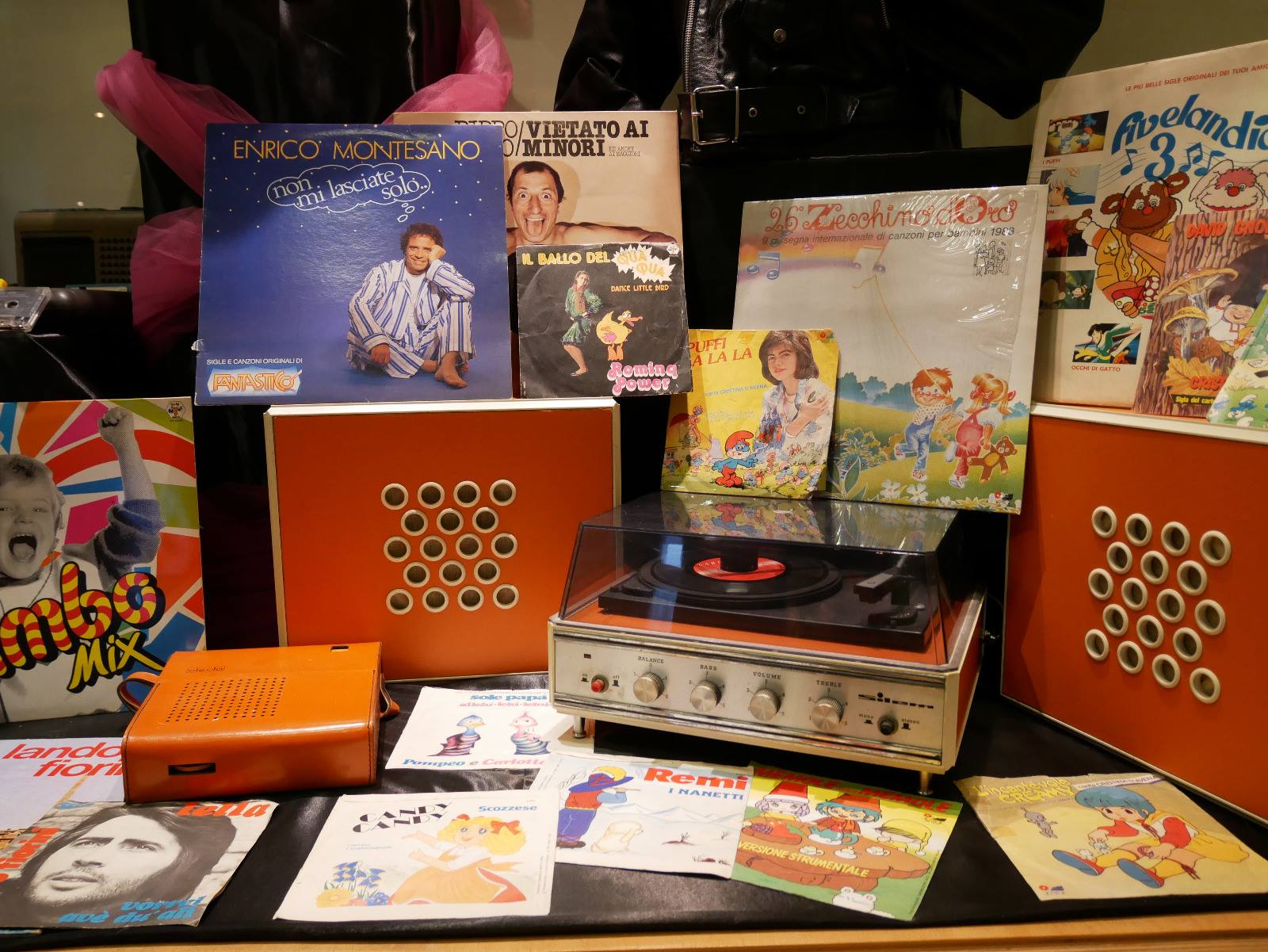 Plastica & Vinile. Giochi e giocattoli degli anni '70 e '80